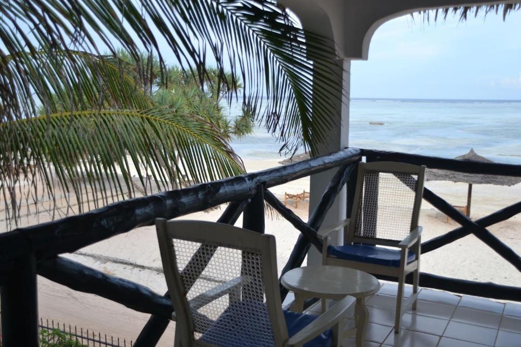 Nest Style Beach Hotel Zanzibar Makunduchi Buitenkant foto